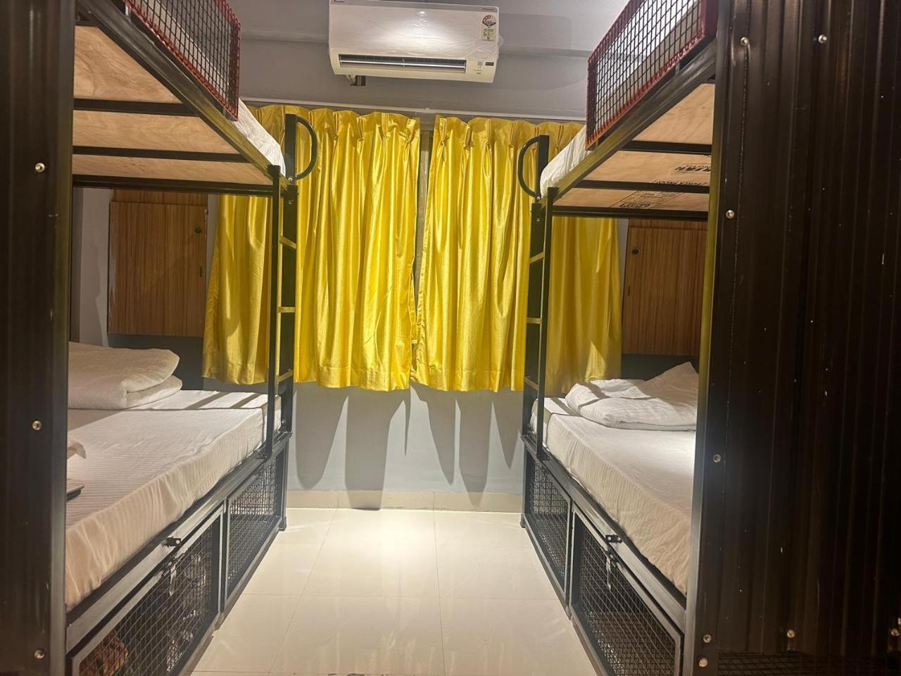 Travotale Hostel And Cowork Koregaonpark פונה מראה חיצוני תמונה