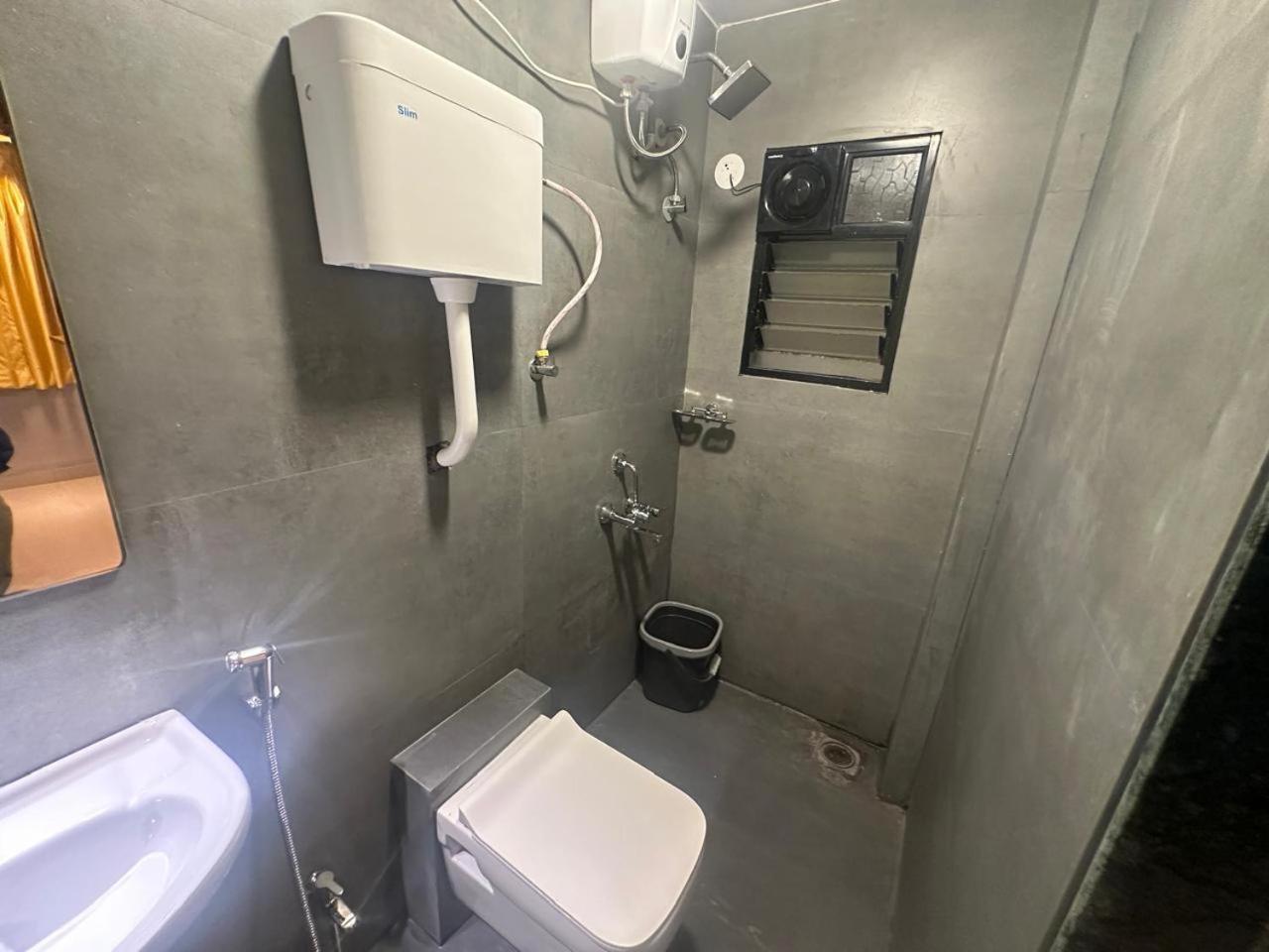 Travotale Hostel And Cowork Koregaonpark פונה מראה חיצוני תמונה