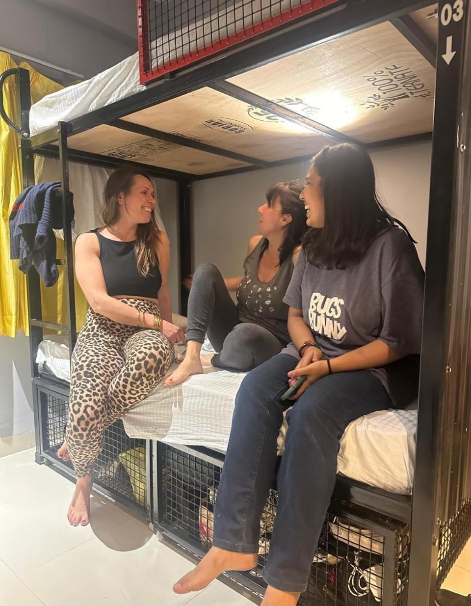 Travotale Hostel And Cowork Koregaonpark פונה מראה חיצוני תמונה