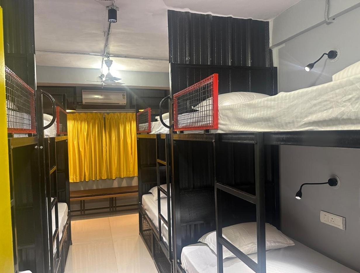 Travotale Hostel And Cowork Koregaonpark פונה מראה חיצוני תמונה